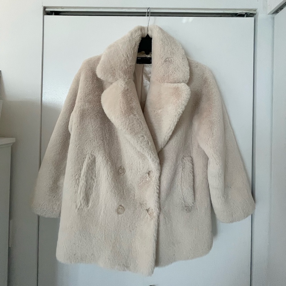 ASOS faux fur cream coat size US 4